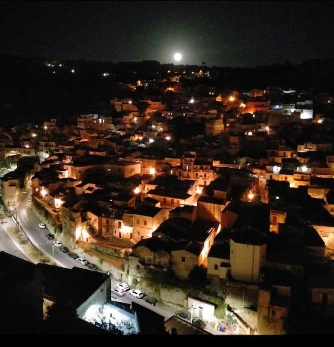 Terrazza Con Vista 'Casa Ziicedda' Modica Exterior foto